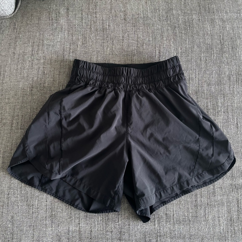 Lululemon Hotty Hot High-Rise Lined Short 5”